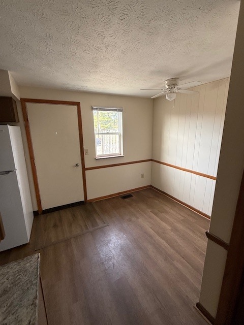 Building Photo - 3417 Beachworth Dr