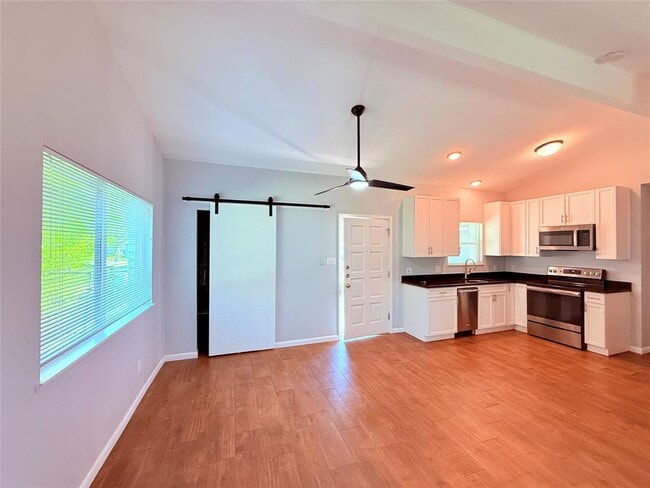 Building Photo - 914 Beaver Trail