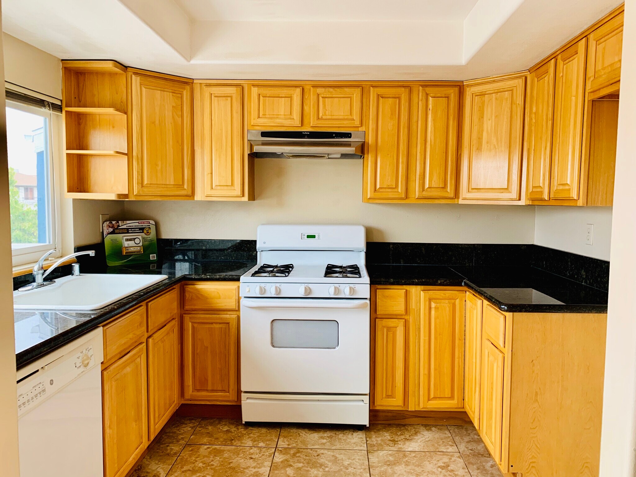 Building Photo - 1419 California St