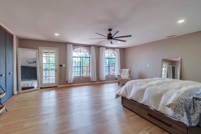 Building Photo - 3289 Altoro Ln