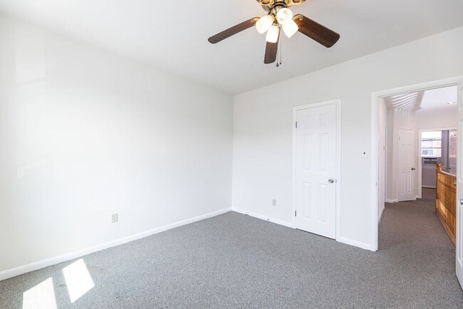 Building Photo - Cozy 3 Bed near metro!  Apply today for sa...