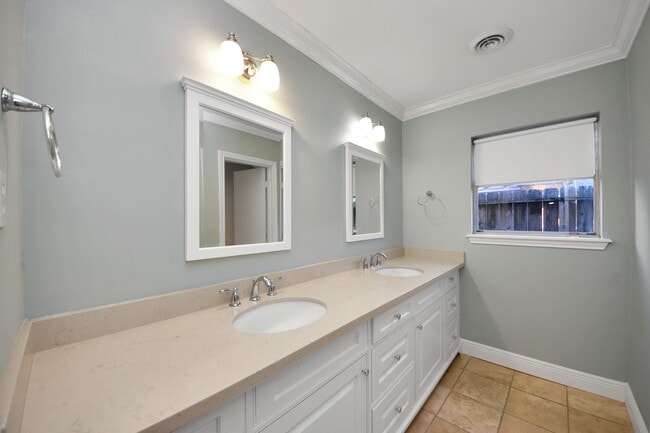 Building Photo - 6159 Ella Lee Ln