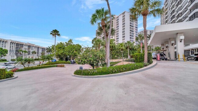 Building Photo - 500 Three Islands Boulevard