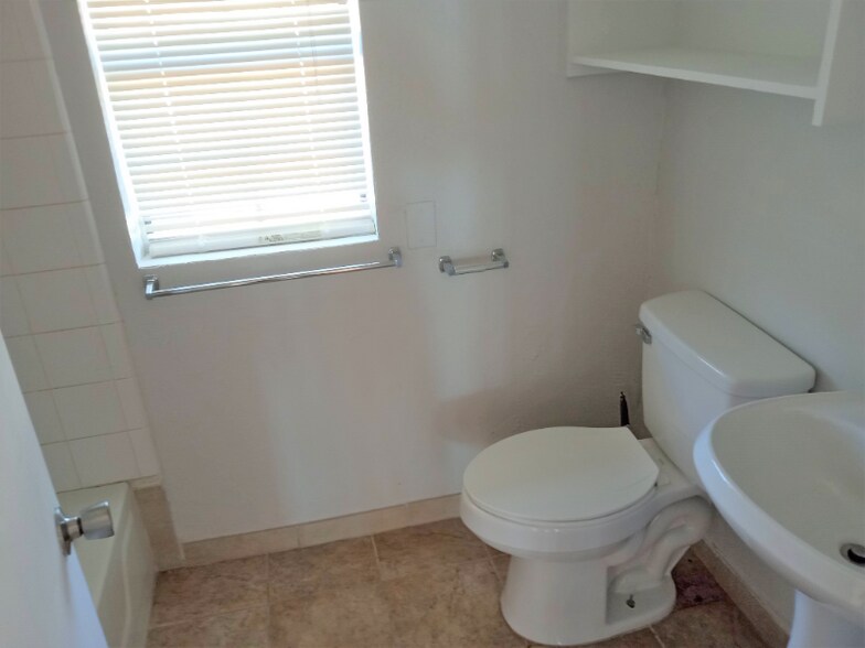 Building Photo - 9142 Co Rd 197