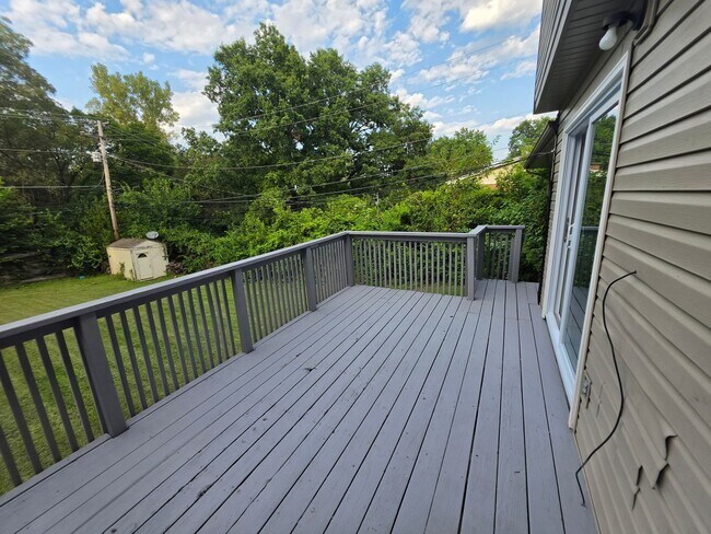 Building Photo - 4209 Defoe Dr