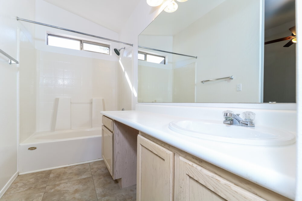 Building Photo - 20640 N 8th St