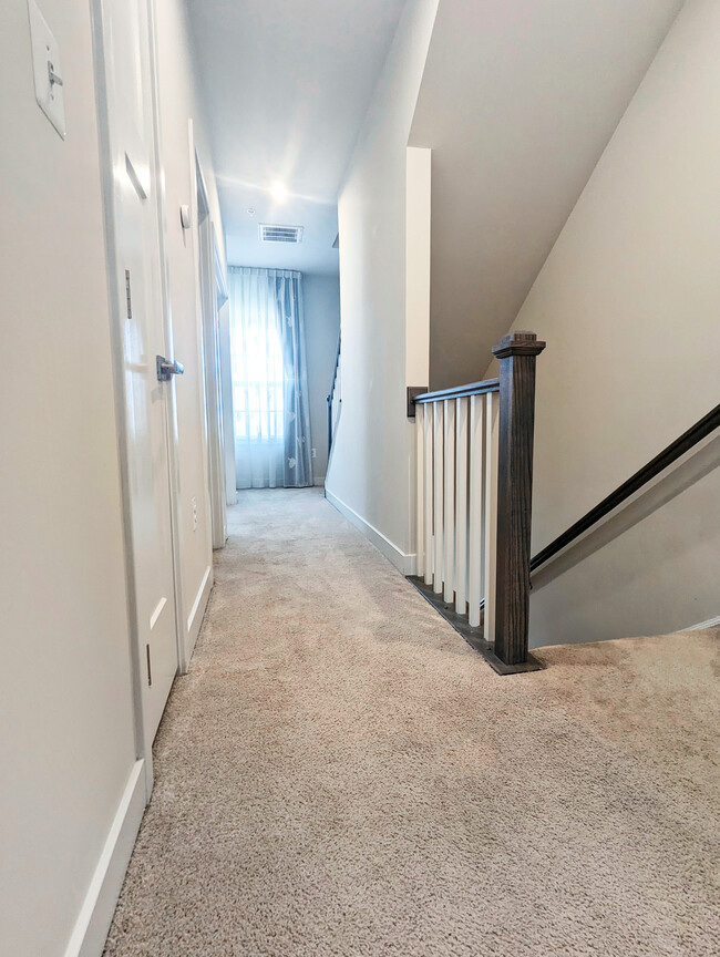 Level 3 Hallway - 4921 Crest View Dr