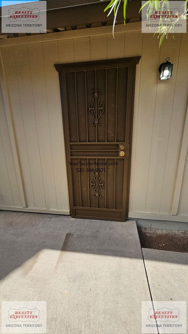 Building Photo - 1st Ave & Irvington Rd area 3 bedroom with AC