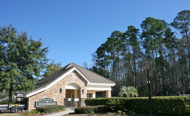 Building Photo - 1001 Sandlake Rd