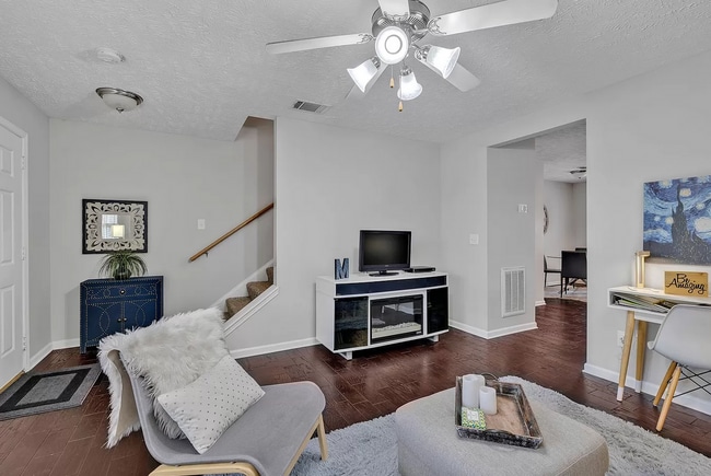 Building Photo - 1504 Sprucedale Dr