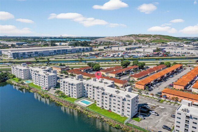 Building Photo - 9915 W Okeechobee Rd