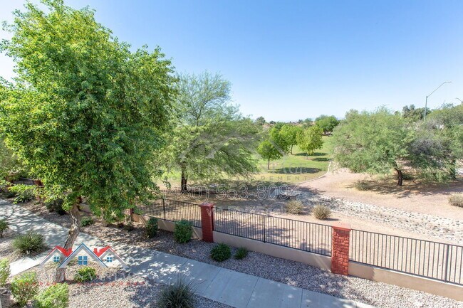 Building Photo - 9136 W Meadow Dr