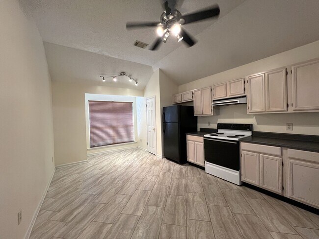 Building Photo - 7525 Muirfield Loop