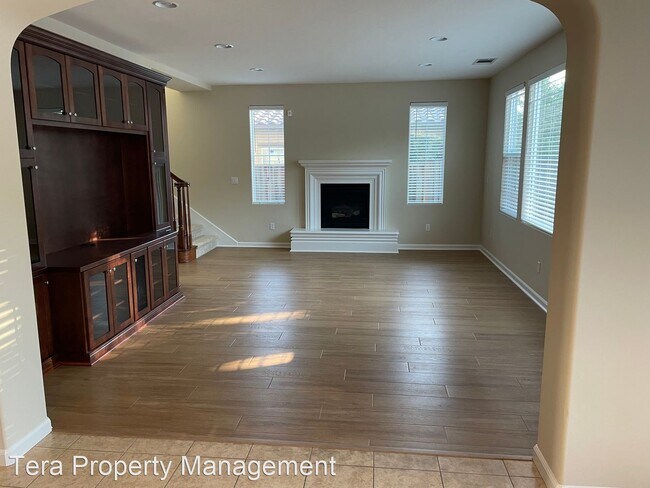 Building Photo - 4 br, 3 bath House - 5109 Campion Drive