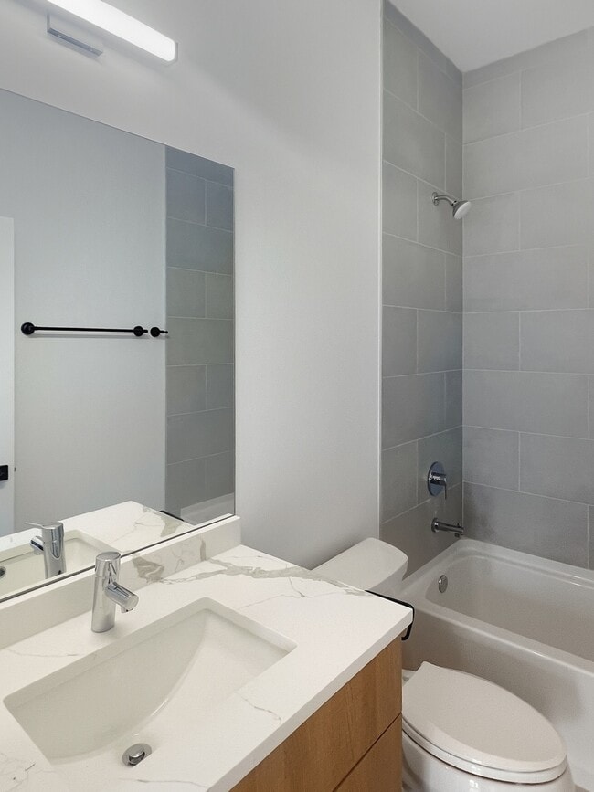 Building Photo - 1304 S Ashland Ave