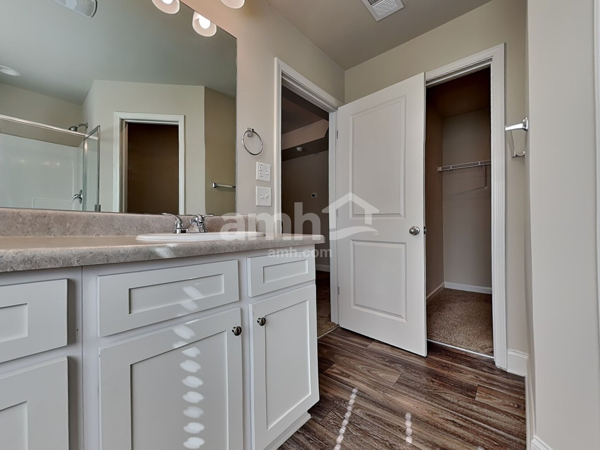 Building Photo - 30 Pratt Dr