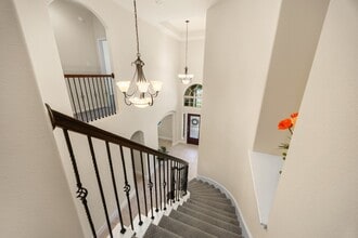 Building Photo - 5822 Crawford Hill Ln