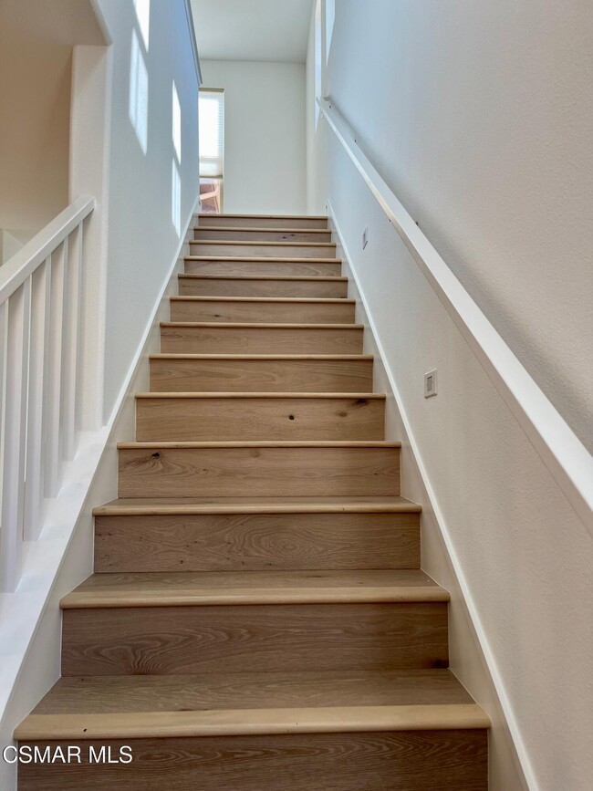 Building Photo - 779 Edward Scholle Dr