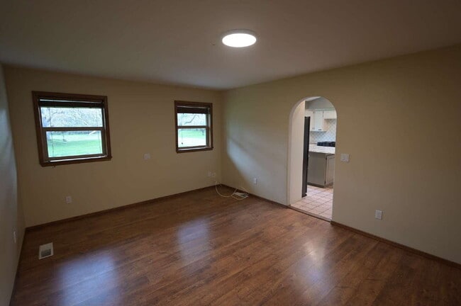 Building Photo - Single level, 3+ bed 3 bath, 2,932 sf home on 1.23 acres in Sequim