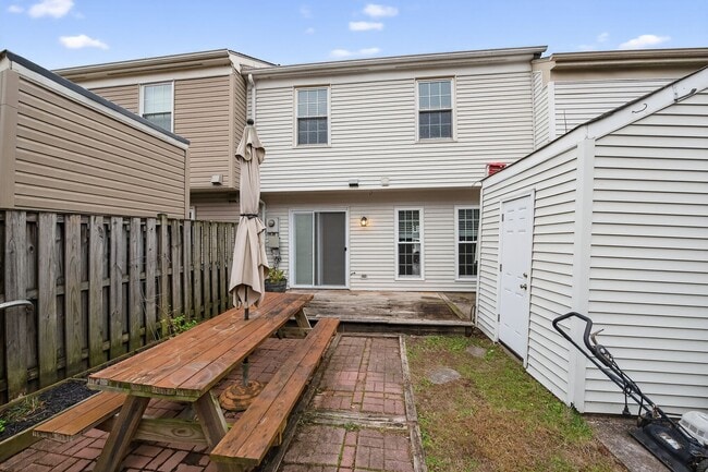 Building Photo - 6265 Astrid Cove