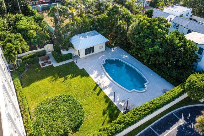 Building Photo - 350 S Ocean Blvd