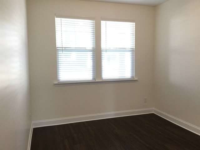 Building Photo - 165 Havenbrook Dr
