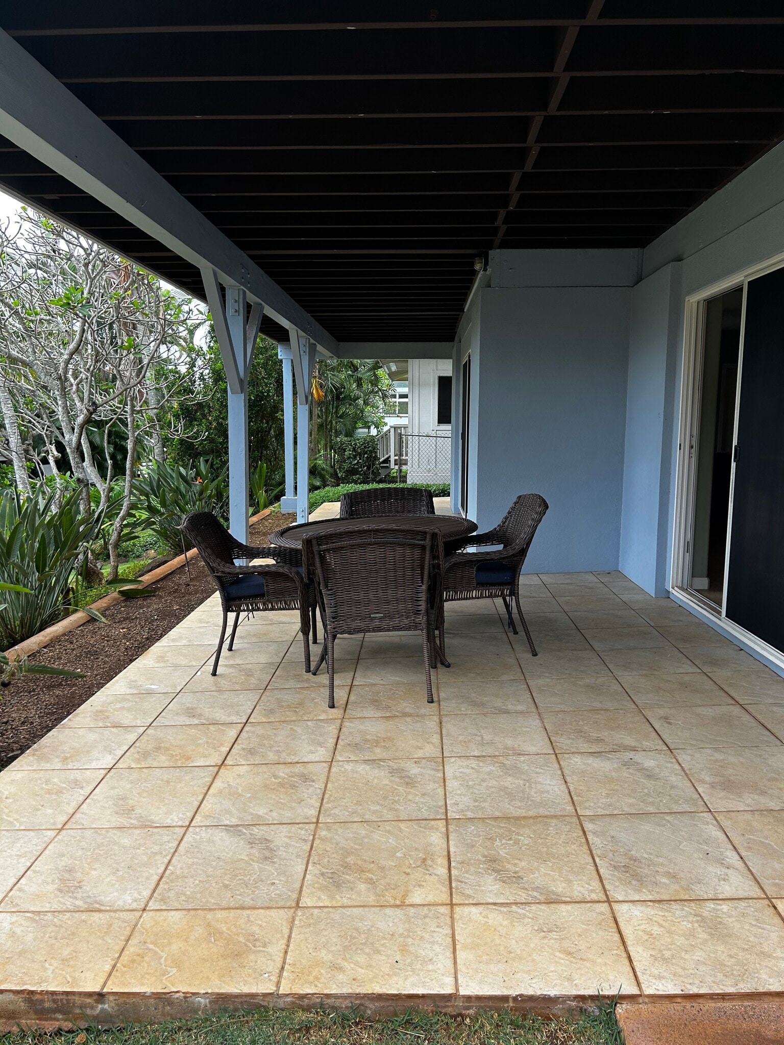 Building Photo - 5142 Lawai Rd