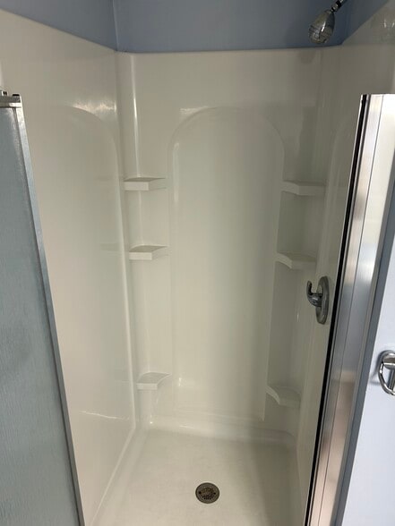 Bathroom #2 - 2541 Bittersweet Ln