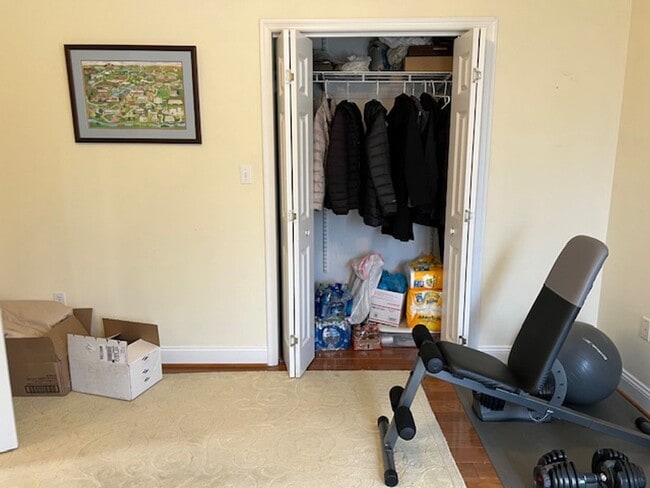 Building Photo - Single Family Home with Breathtaking Views