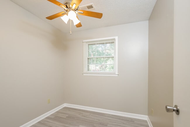 Building Photo - 816 Klyce St