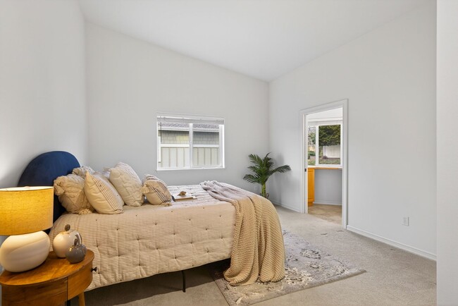 Building Photo - 5208 Doon Way