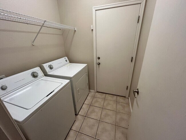 Building Photo - 17190 W Desert Ln