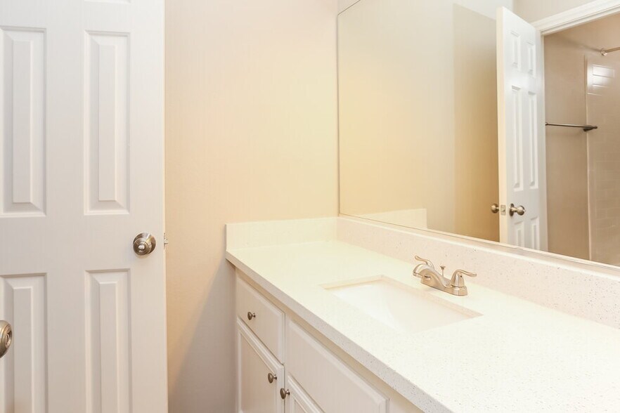 Building Photo - 3927 Blue Coral Dr