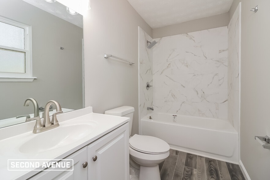 Building Photo - 2435 Winding Creek Dr