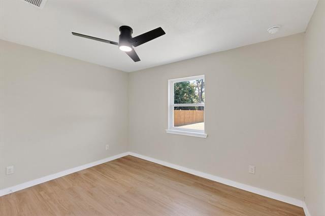 Building Photo - 208 Ponderosa Ln