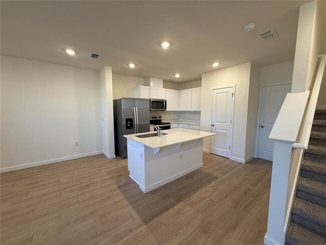 Building Photo - 599 Preston Cv Dr