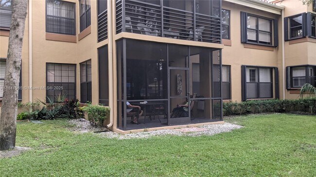 Building Photo - 15509 N Miami Lakeway