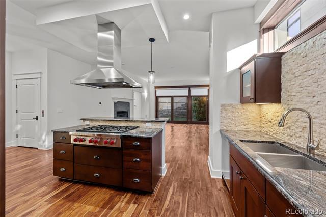 Building Photo - 360 Garfield St