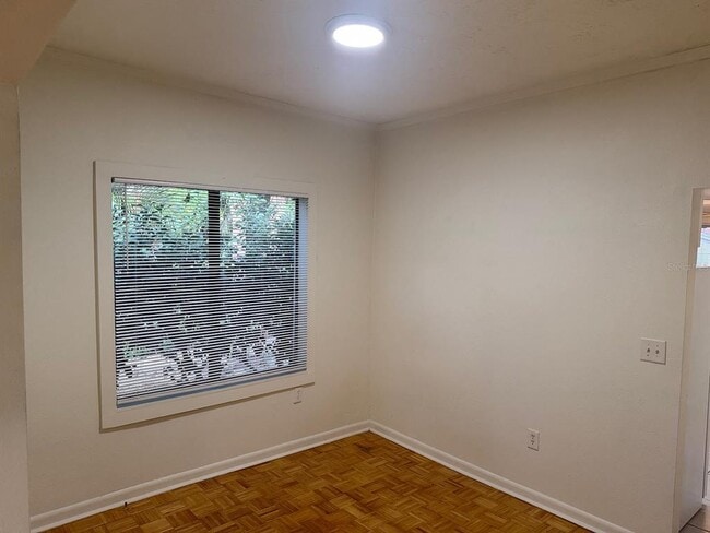 Building Photo - 424 Wildwood Way