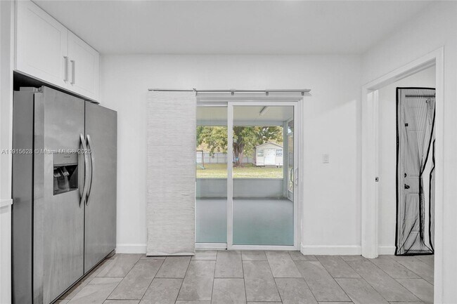 Building Photo - 6283 Sherman St