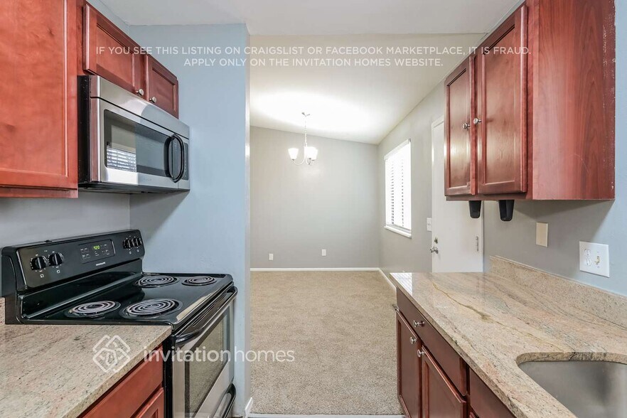 Building Photo - 3922 S Pagosa St