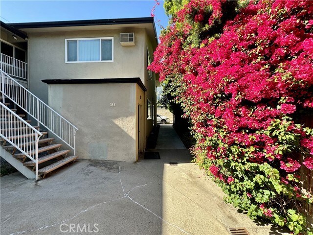 Building Photo - 157 Esperanza Ave