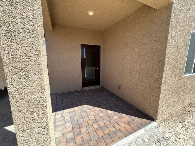 Building Photo - 3 Bedroom! Single Story Family home in the Heartland Hills Masterplan!