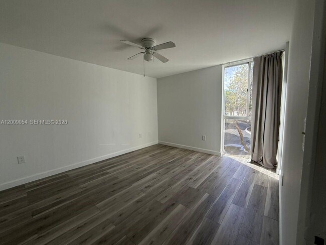 Building Photo - 6955 NW 186th St