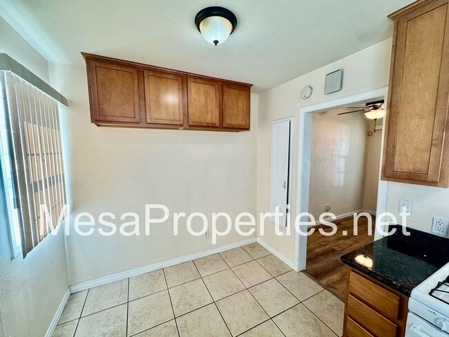 Building Photo - 1519 W Virginia St