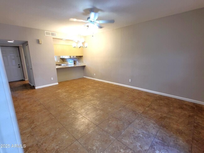 Building Photo - 11666 N 28th Dr