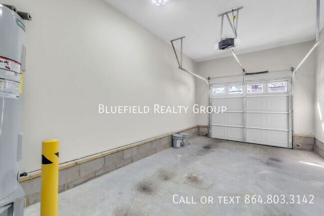 Building Photo - 253 Woodruff St