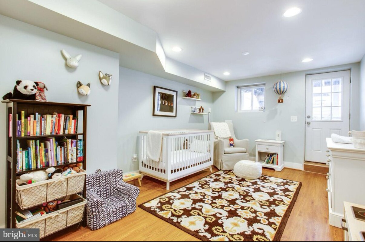 Guest Bedroom - 1924 1st St NW