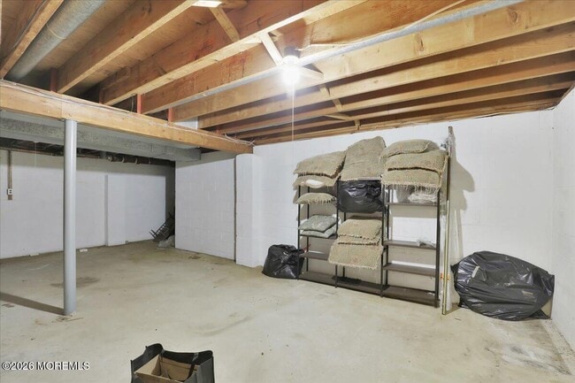 Building Photo - 15 Harbor Ct