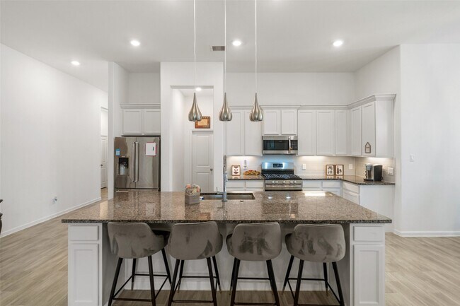 Building Photo - 11107 Willamer St